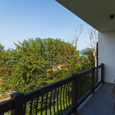 Apartmani Porto 골루바츠 외부 사진