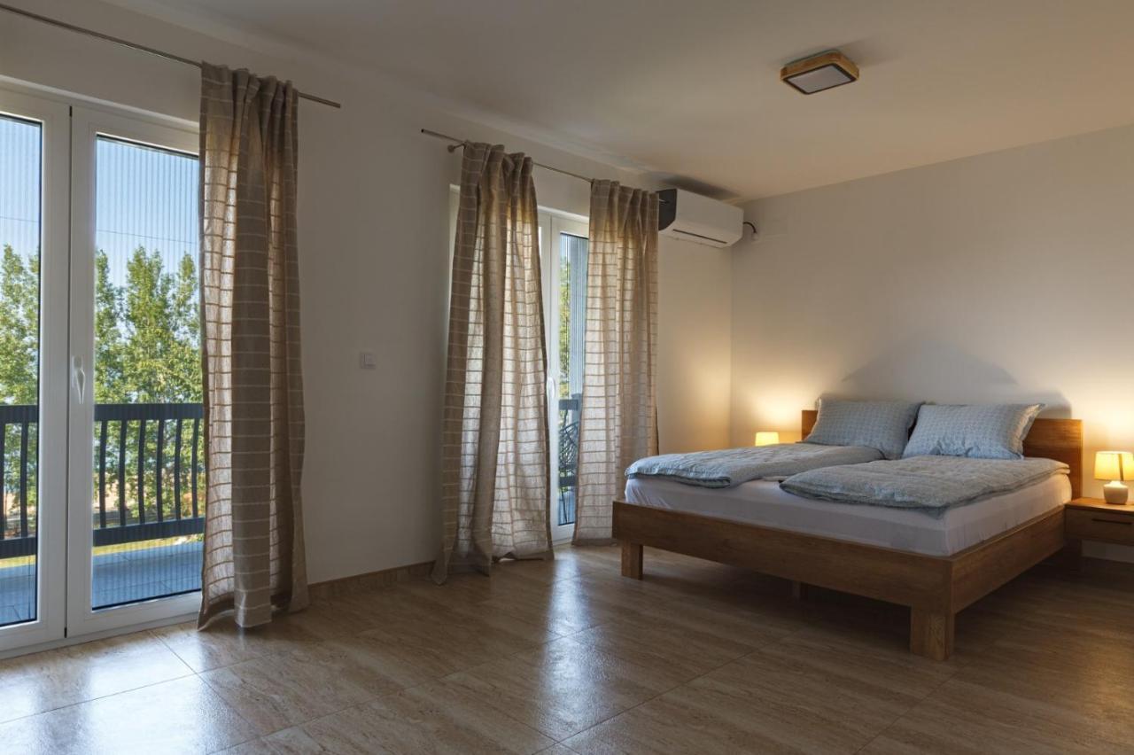 Apartmani Porto 골루바츠 외부 사진