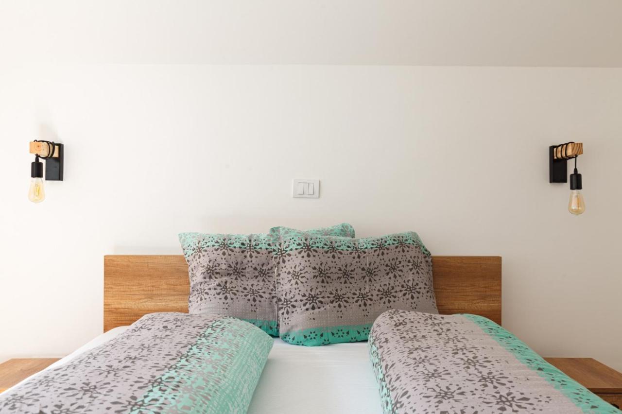 Apartmani Porto 골루바츠 외부 사진